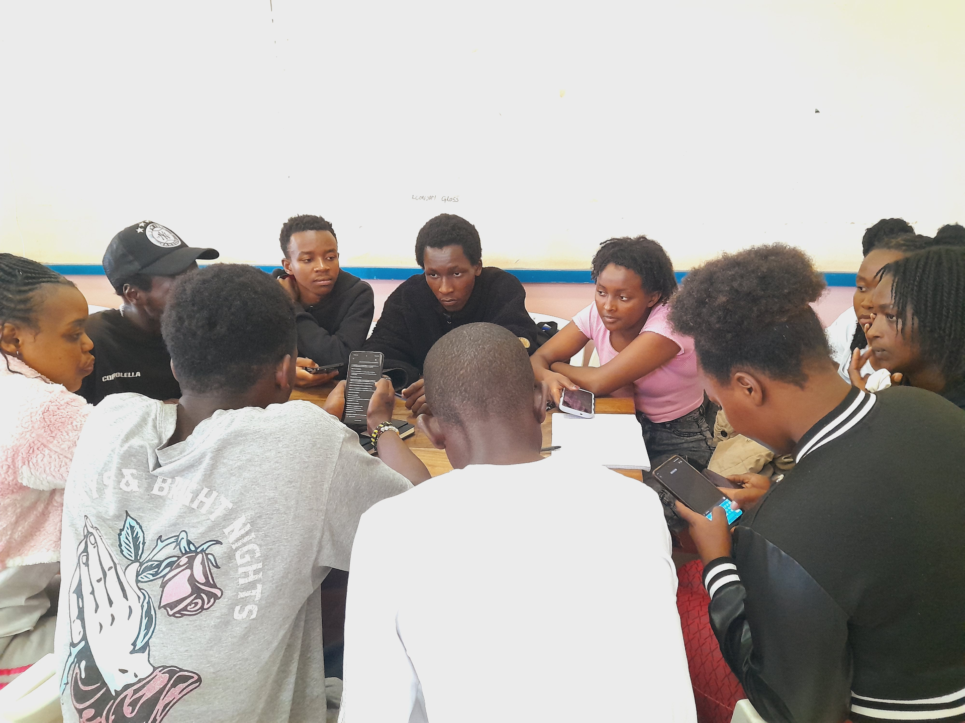 Youth peer learning in session